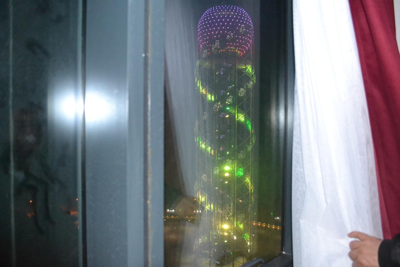 Batumi Porta Tower 1811 Appartement Buitenkant foto